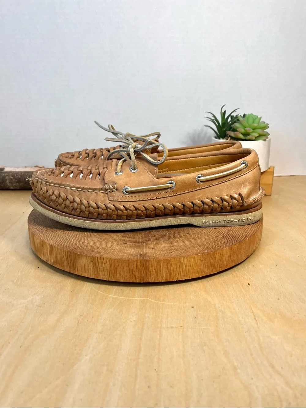 Sperry Gold Cup Tan Woven Leather Boat Shoes Size 9M Minty Clean